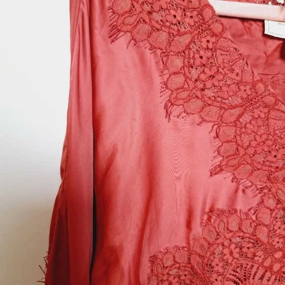 Anthropologie Moulinette Soeurs Coral Satin and Lace Bell Sleeve Blouse Medium - Picture 6 of 12
